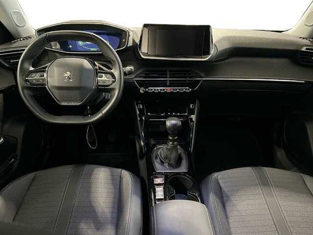 Peugeot 2008 usata a Napoli (14)