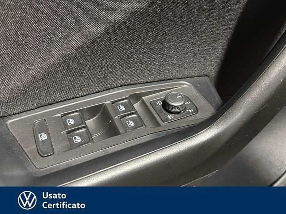 Volkswagen T-Roc usata a Vicenza (15)