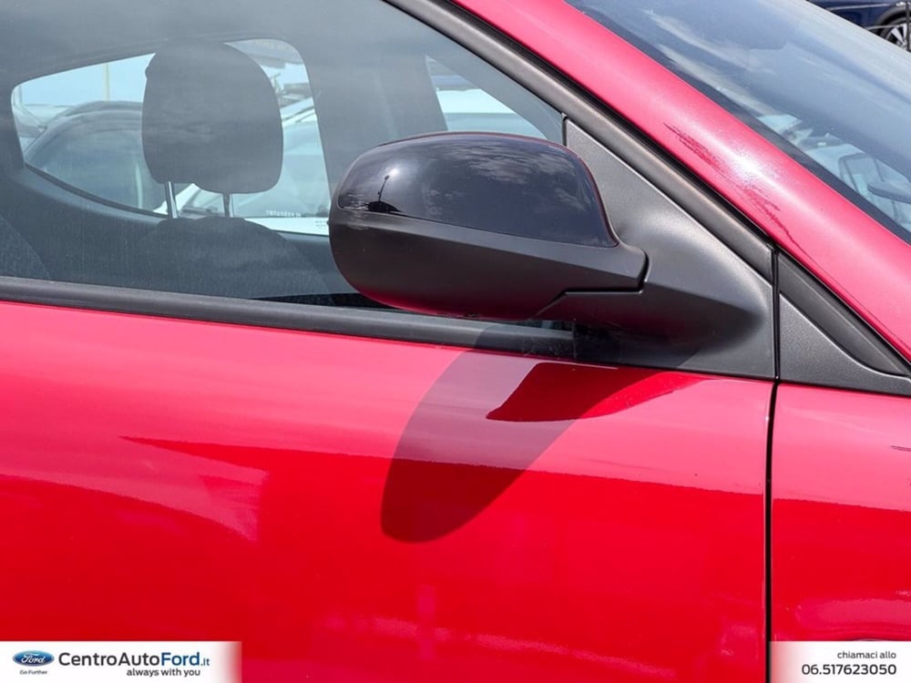 Lancia Ypsilon usata a Roma (15)