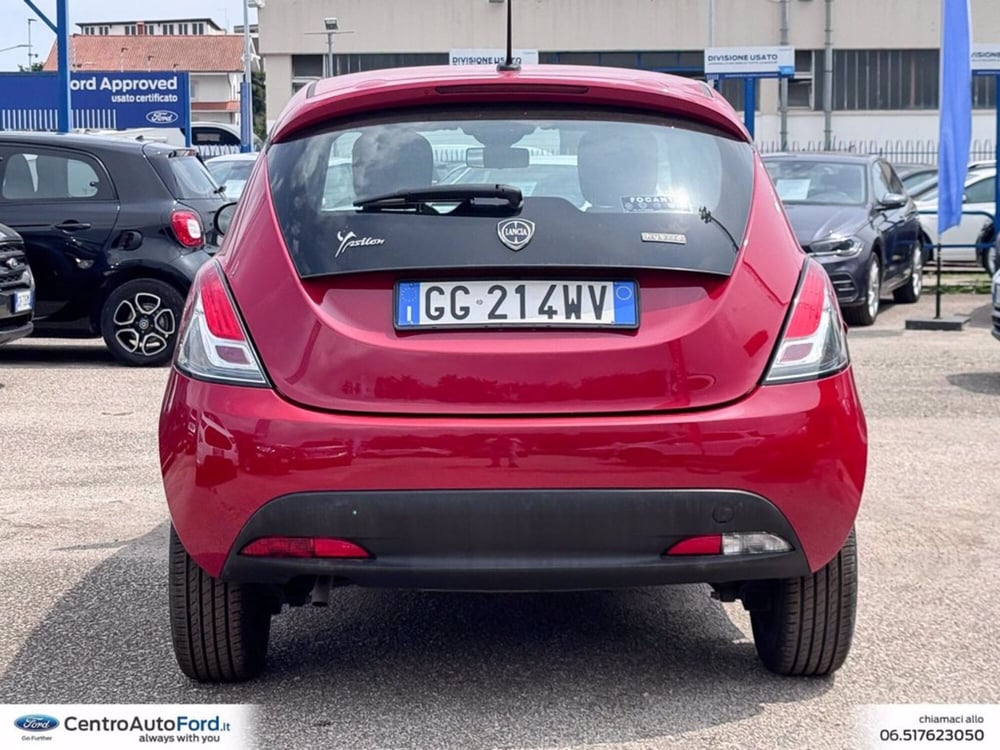 Lancia Ypsilon usata a Roma (4)