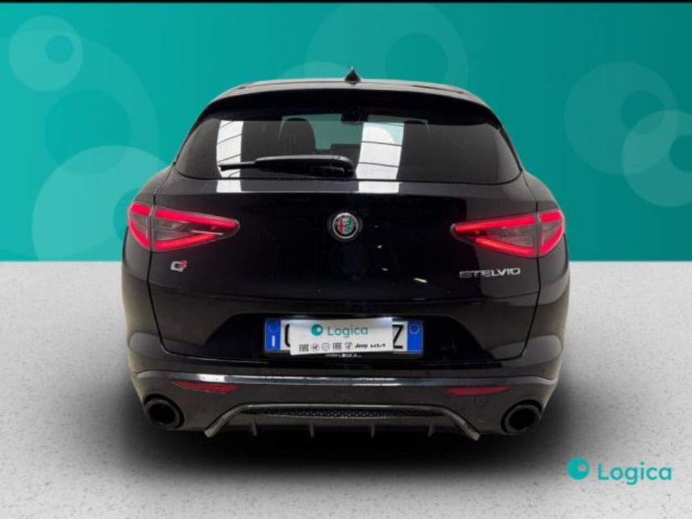 Alfa Romeo Stelvio usata a Biella (10)