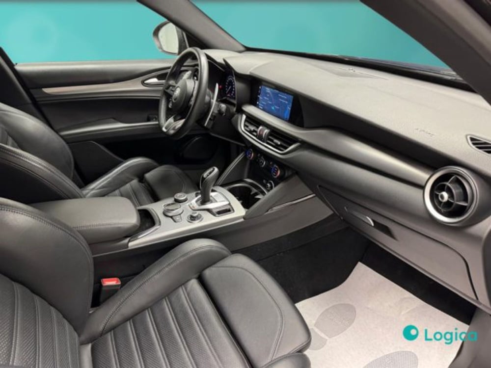 Alfa Romeo Stelvio usata a Biella (14)