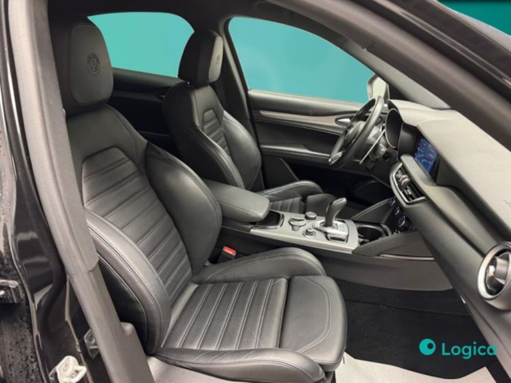 Alfa Romeo Stelvio usata a Biella (15)