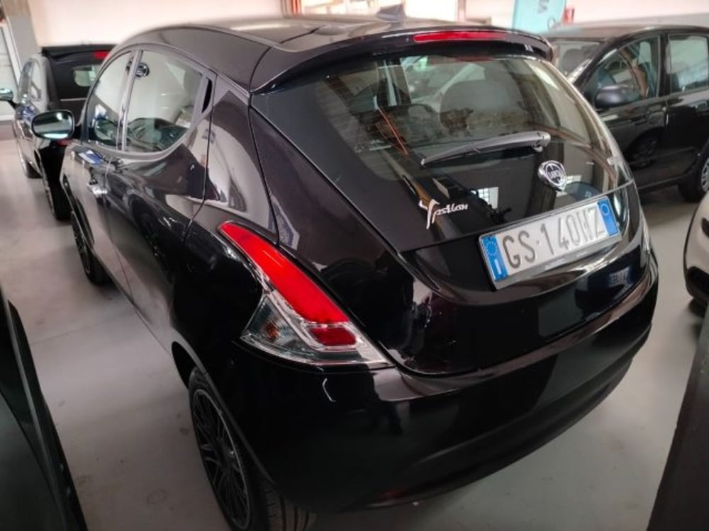 Lancia Ypsilon usata a Forlì-Cesena (6)