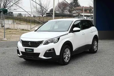 Peugeot 3008 BlueHDi 130 S&amp;S EAT8 Active Business del 2018 usata a Pianezza