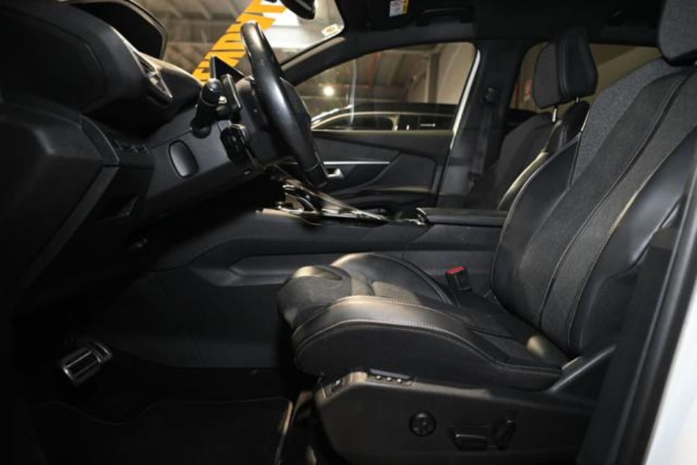 Peugeot 3008 usata a Torino (9)