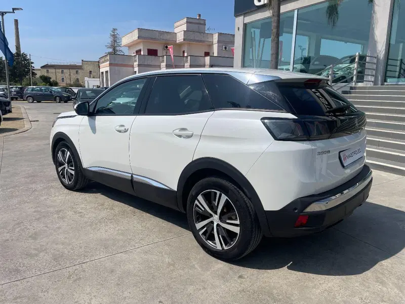Peugeot 3008 usata a Lecce (15)