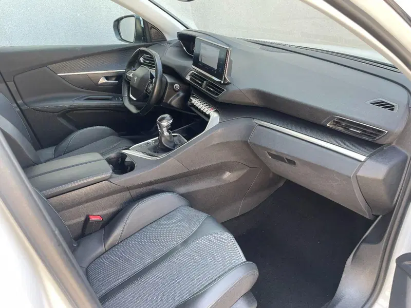 Peugeot 3008 usata a Lecce (17)