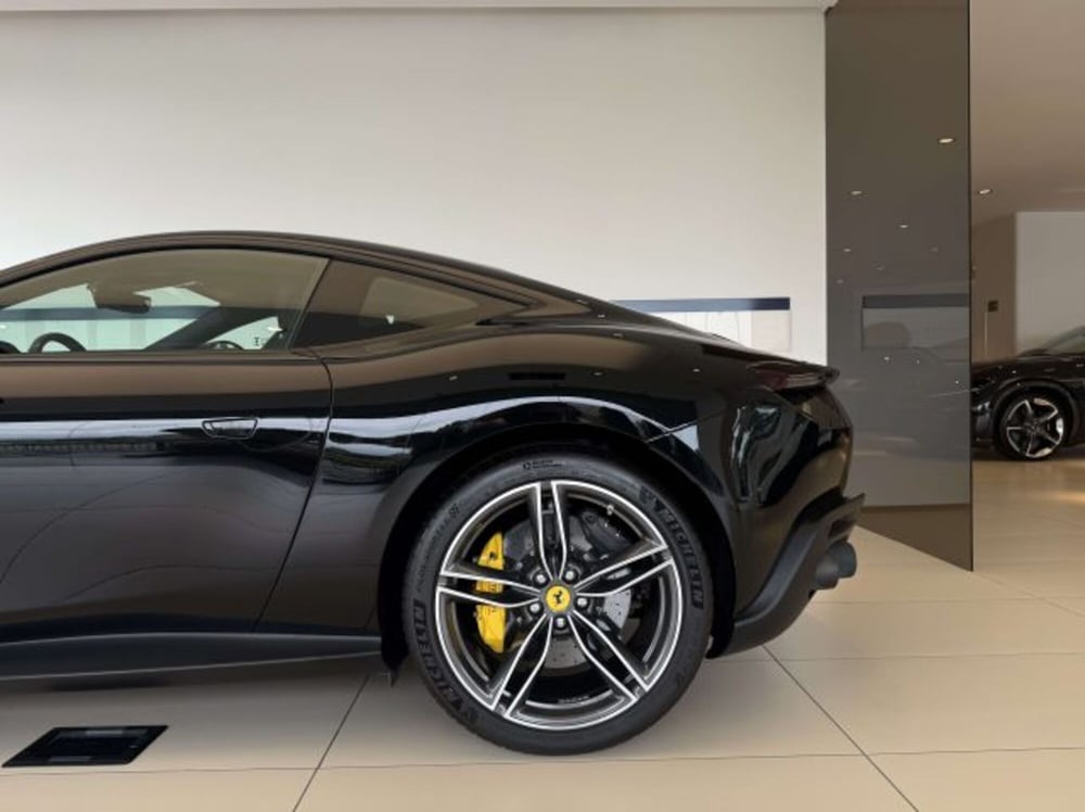 Ferrari Roma Spider usata a Torino (12)