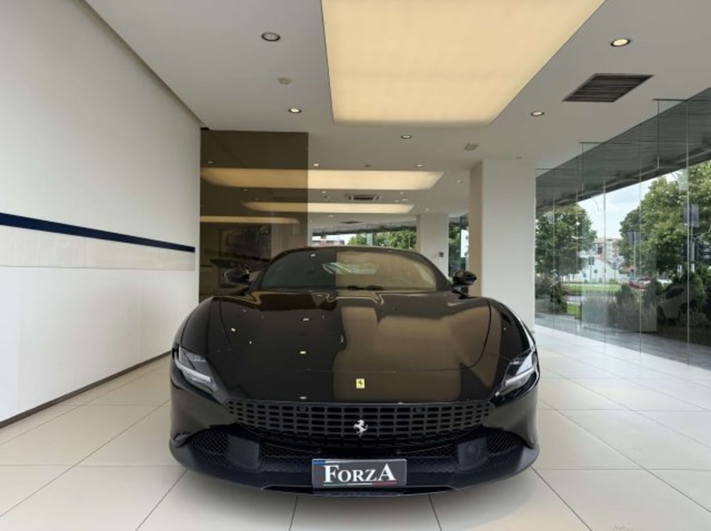 Ferrari Roma Spider usata a Torino (2)