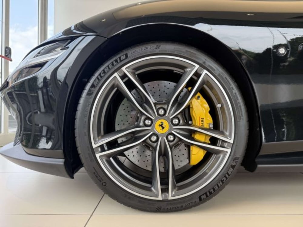 Ferrari Roma Spider usata a Torino (4)