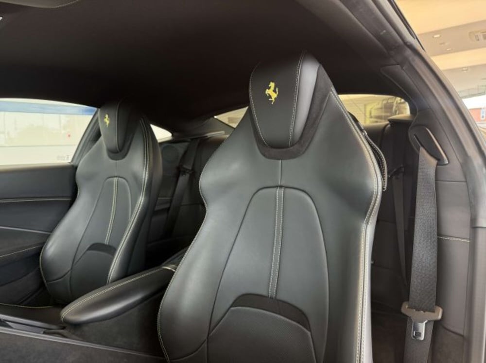 Ferrari Roma Spider usata a Torino (9)