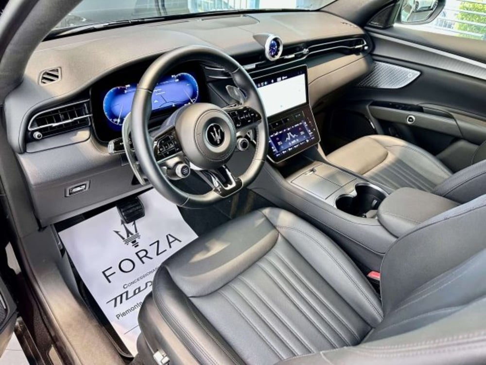 Maserati Grecale usata a Torino (9)