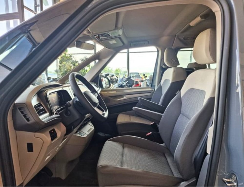 Volkswagen Multivan usata a Verona (7)