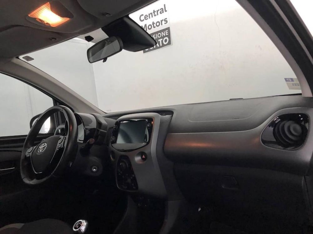 Toyota Aygo usata a Torino (9)