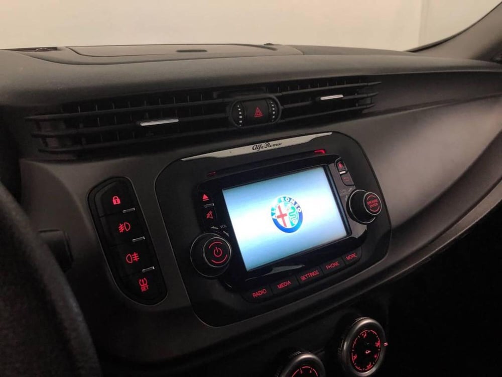 Alfa Romeo Giulietta usata a Torino (13)