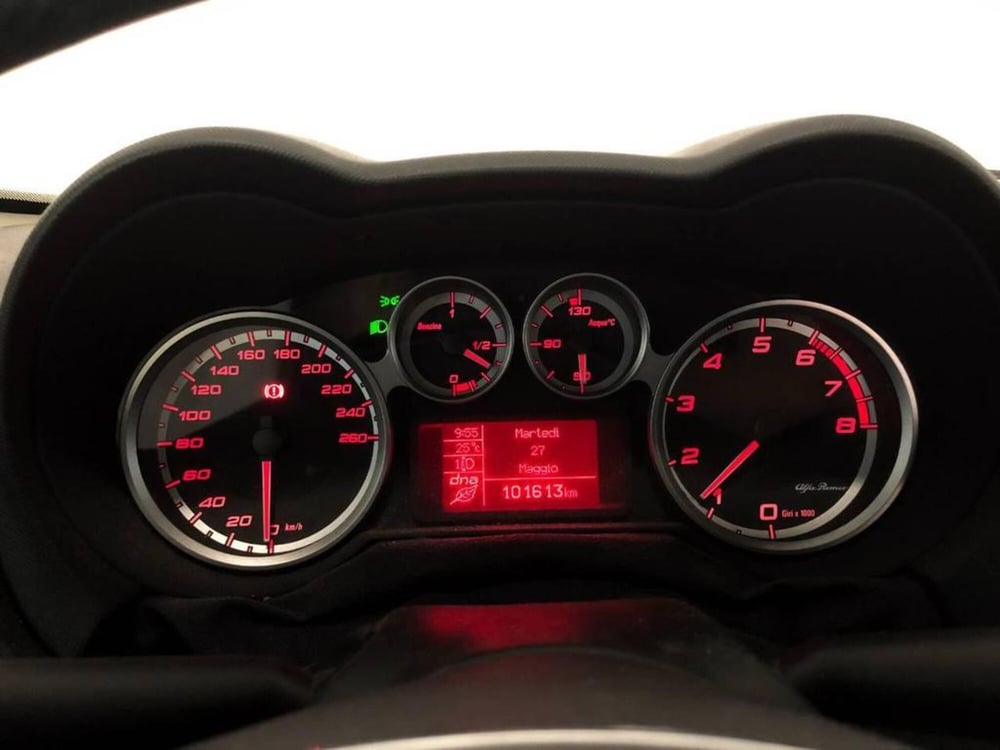 Alfa Romeo MiTo usata a Torino (14)