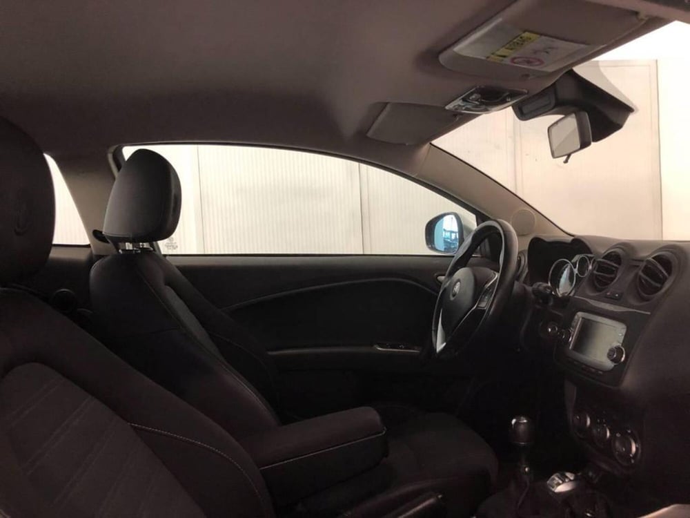 Alfa Romeo MiTo usata a Torino (7)