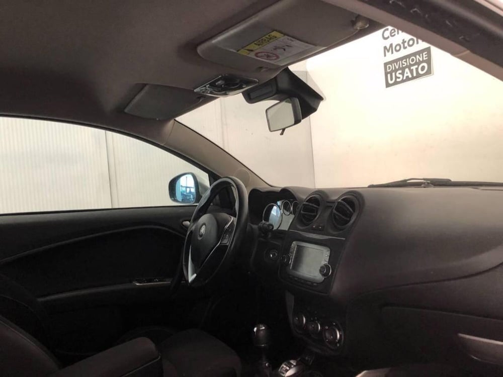 Alfa Romeo MiTo usata a Torino (8)