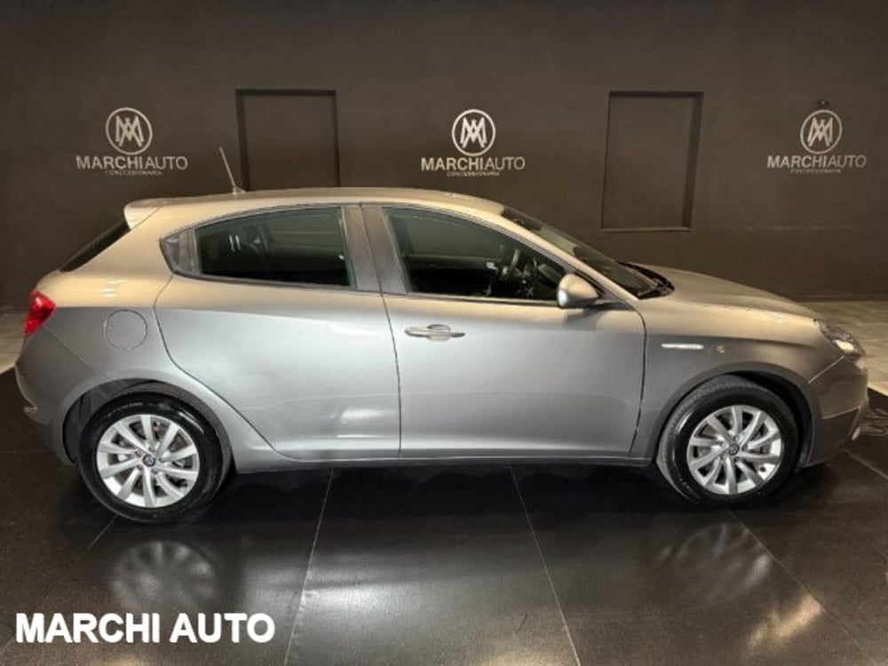 Alfa Romeo Giulietta usata a Perugia (4)