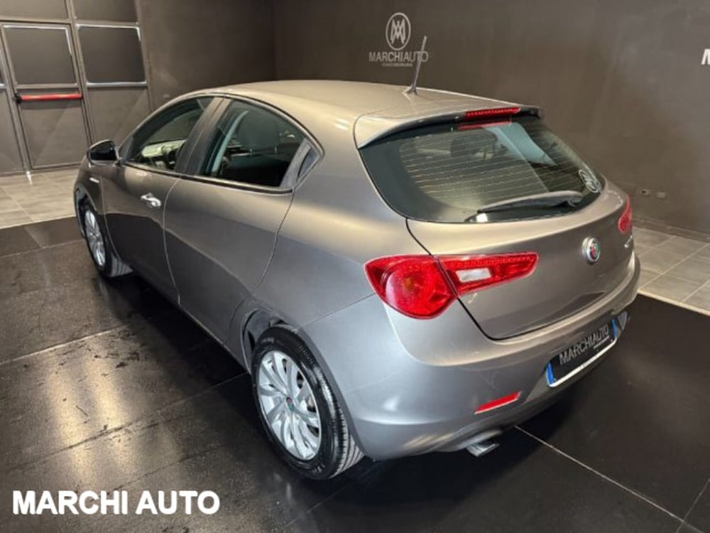 Alfa Romeo Giulietta usata a Perugia (7)