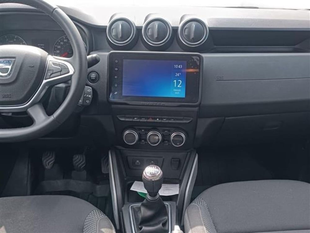 Dacia Duster usata a Livorno (11)