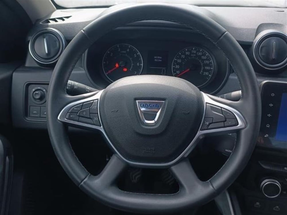 Dacia Duster usata a Livorno (12)