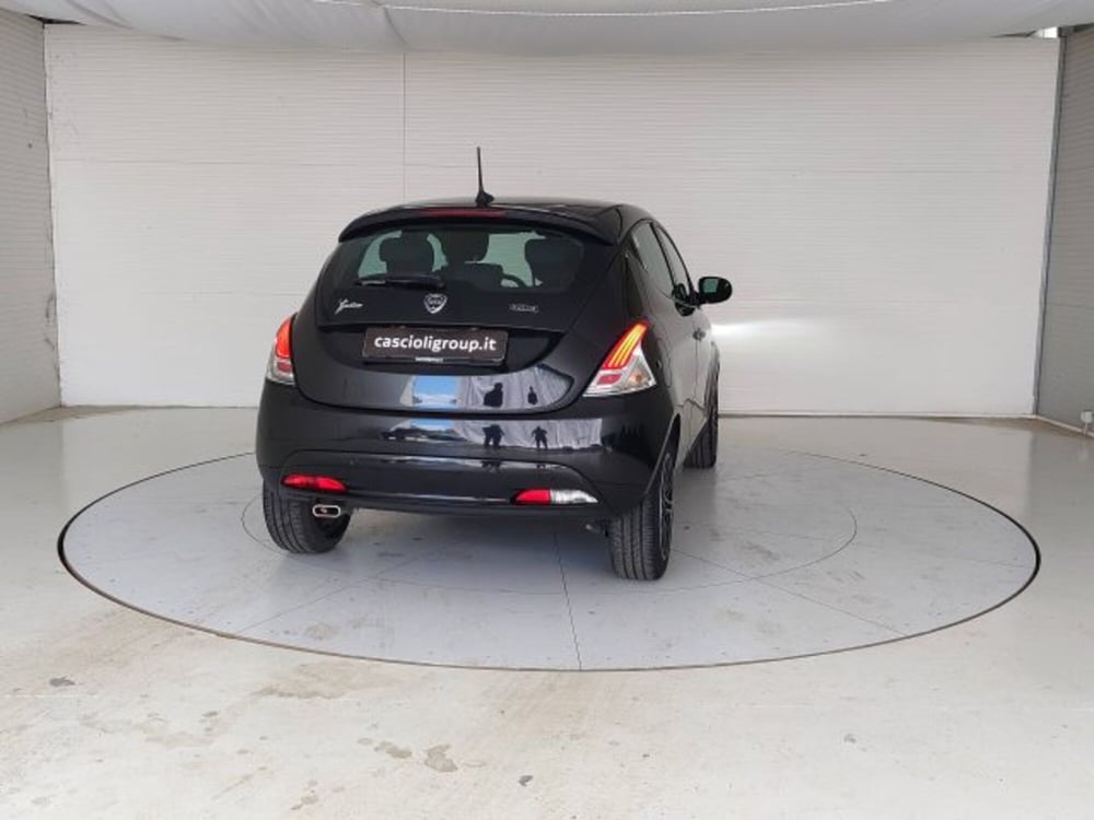 Lancia Ypsilon usata a Teramo (6)