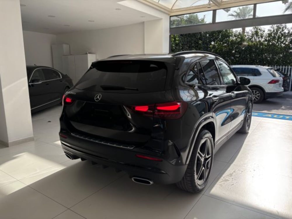 Mercedes-Benz GLA SUV usata a Napoli (12)