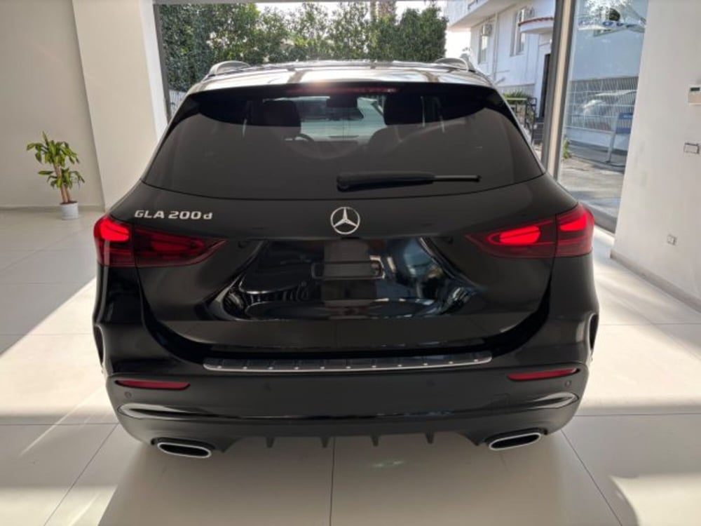 Mercedes-Benz GLA SUV usata a Napoli (13)