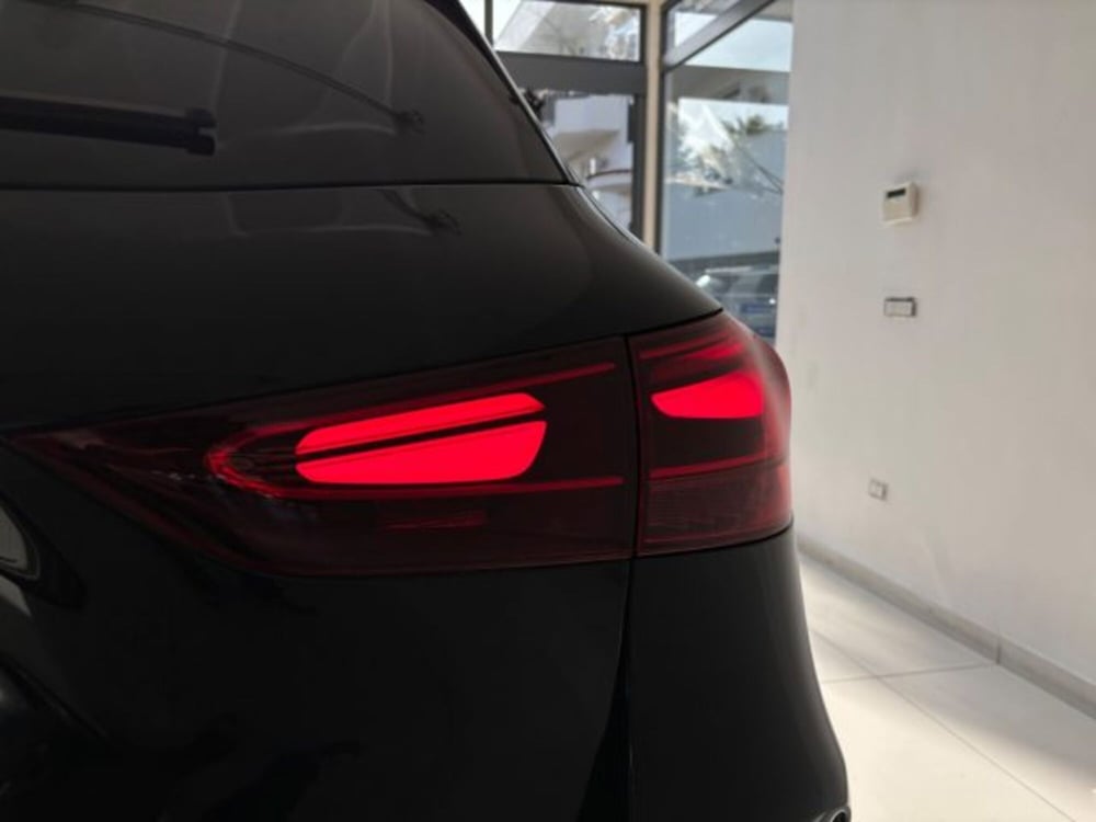 Mercedes-Benz GLA SUV usata a Napoli (15)