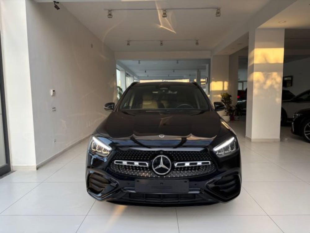 Mercedes-Benz GLA SUV usata a Napoli (20)