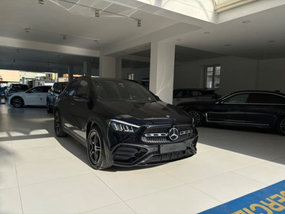 Mercedes-Benz GLA SUV usata a Napoli (3)