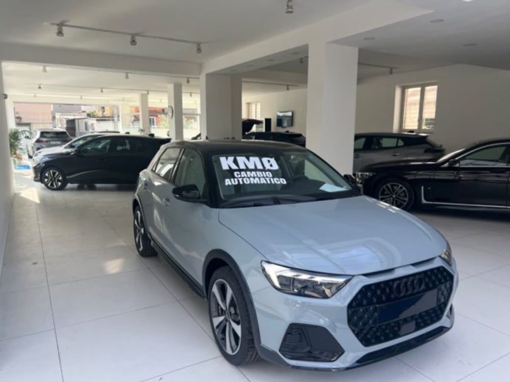 Audi A1 allstreet nuova a Napoli (3)