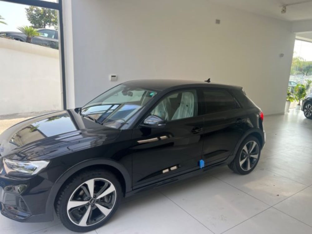 Audi A1 allstreet nuova a Napoli (5)