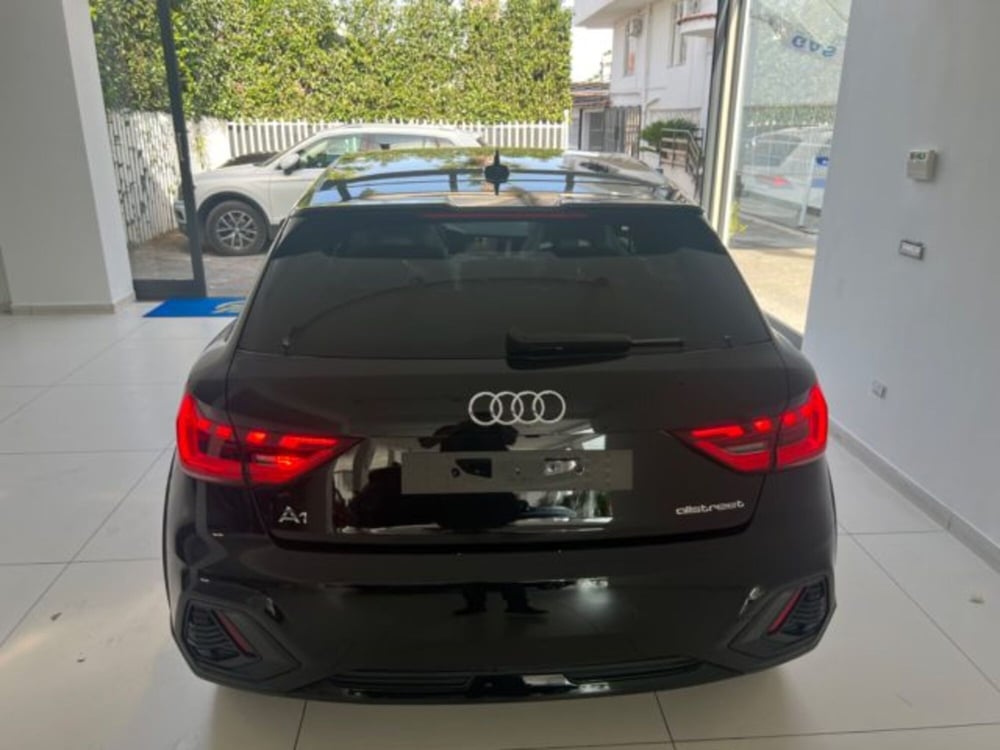Audi A1 allstreet nuova a Napoli (9)