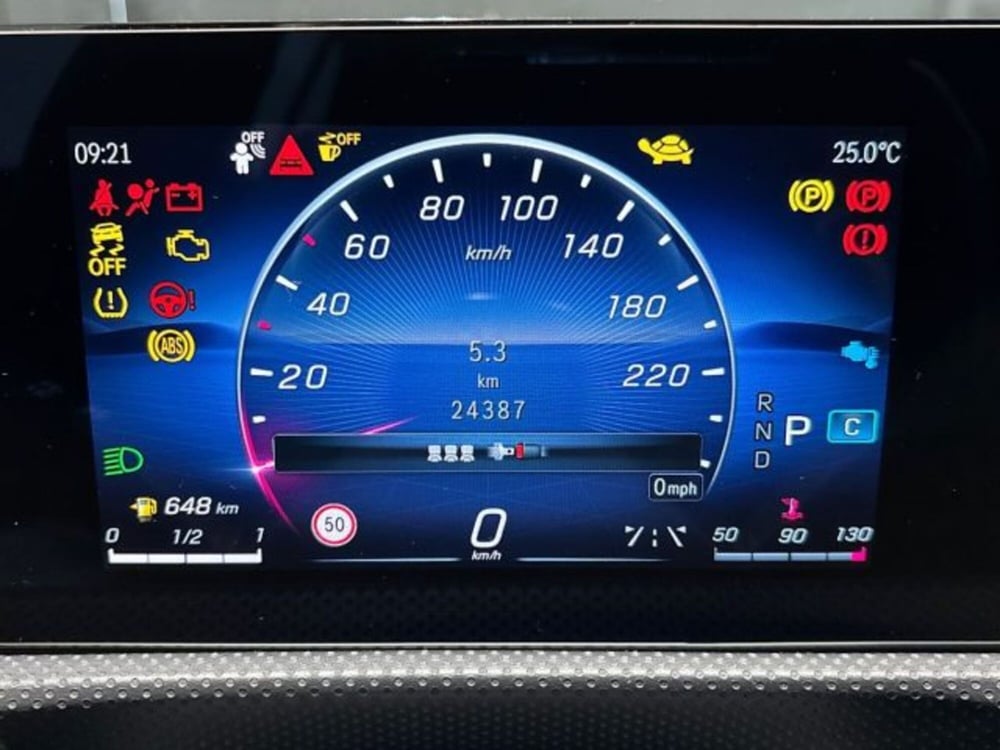 Mercedes-Benz CLA Shooting Brake usata a Bologna (13)