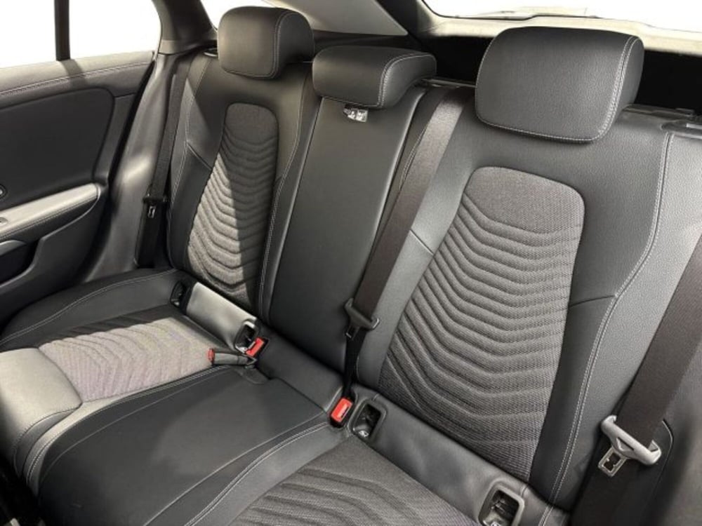 Mercedes-Benz CLA Shooting Brake usata a Bologna (16)