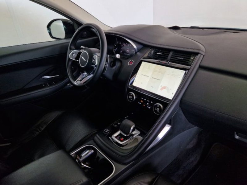 Jaguar E-Pace usata a Modena (10)