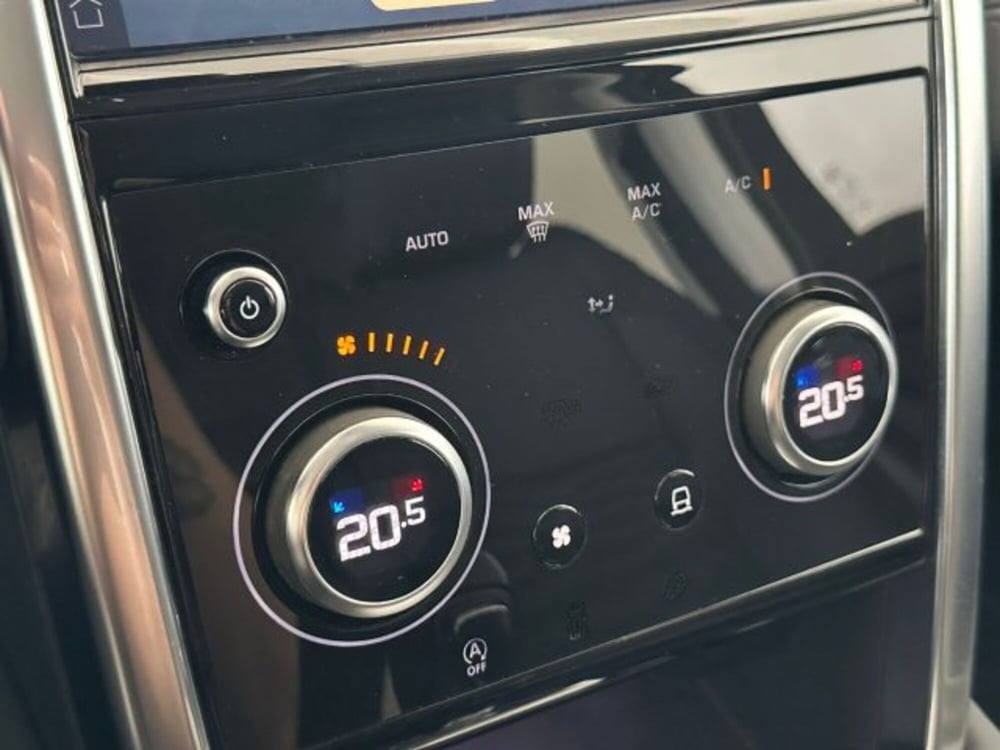 Land Rover Discovery Sport usata a Modena (10)