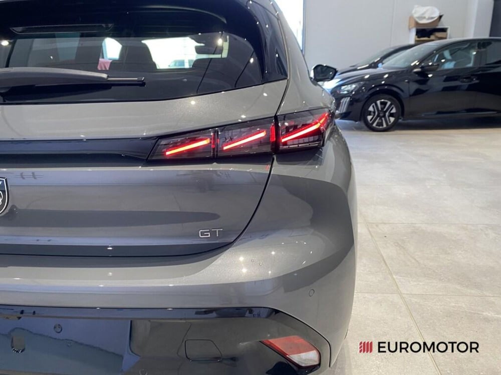Peugeot 308 nuova a Bari (10)