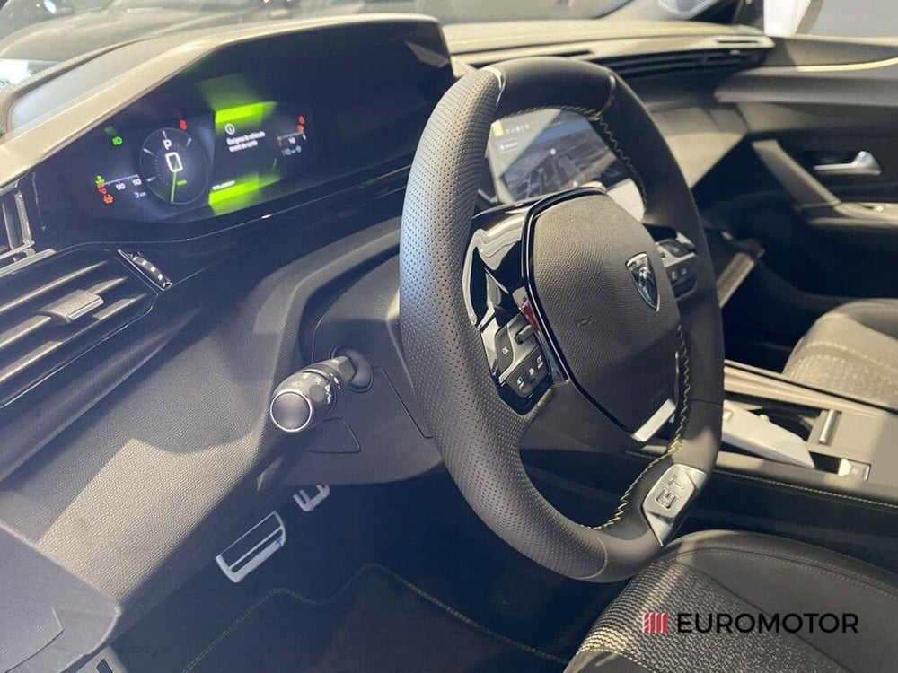 Peugeot 308 nuova a Bari (14)