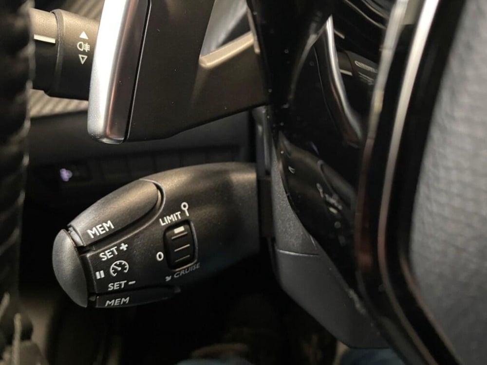 Peugeot 208 nuova a Torino (12)