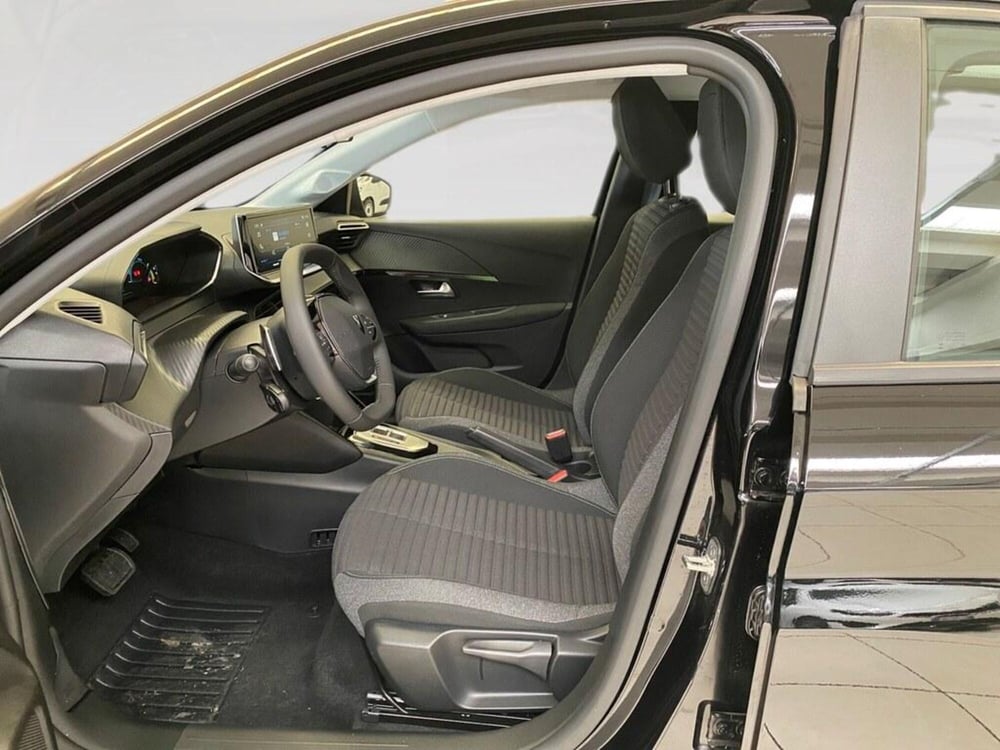 Peugeot 208 nuova a Torino (8)