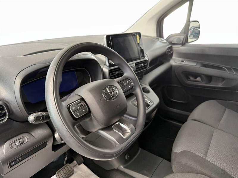 Toyota Proace City Furgone nuova a Monza e Brianza (12)