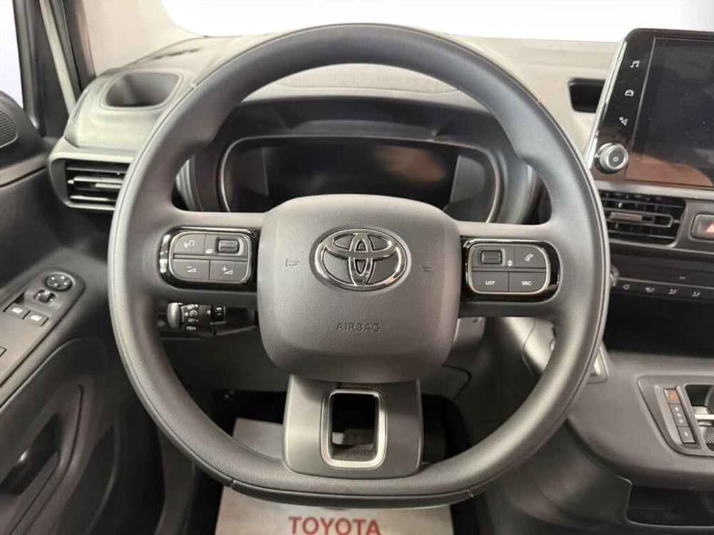 Toyota Proace City Furgone nuova a Monza e Brianza (7)