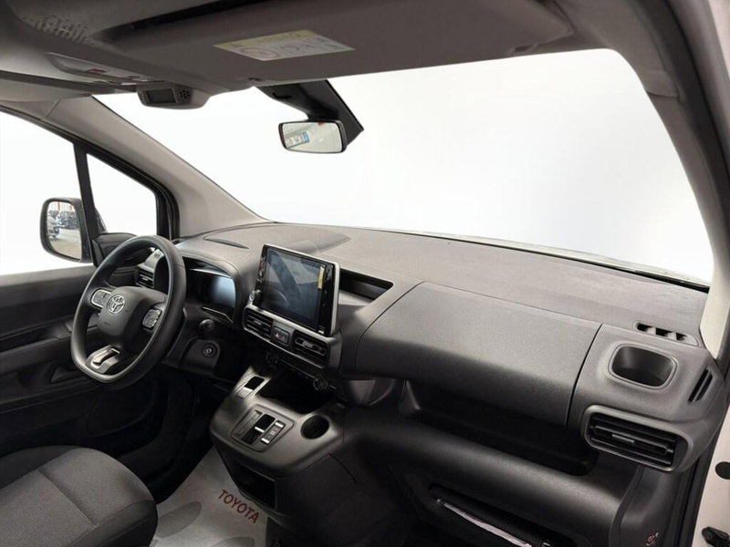 Toyota Proace City Furgone nuova a Monza e Brianza (8)