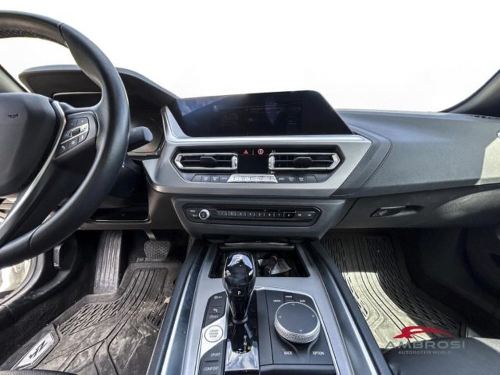 BMW Z4 Cabrio usata a Perugia (14)