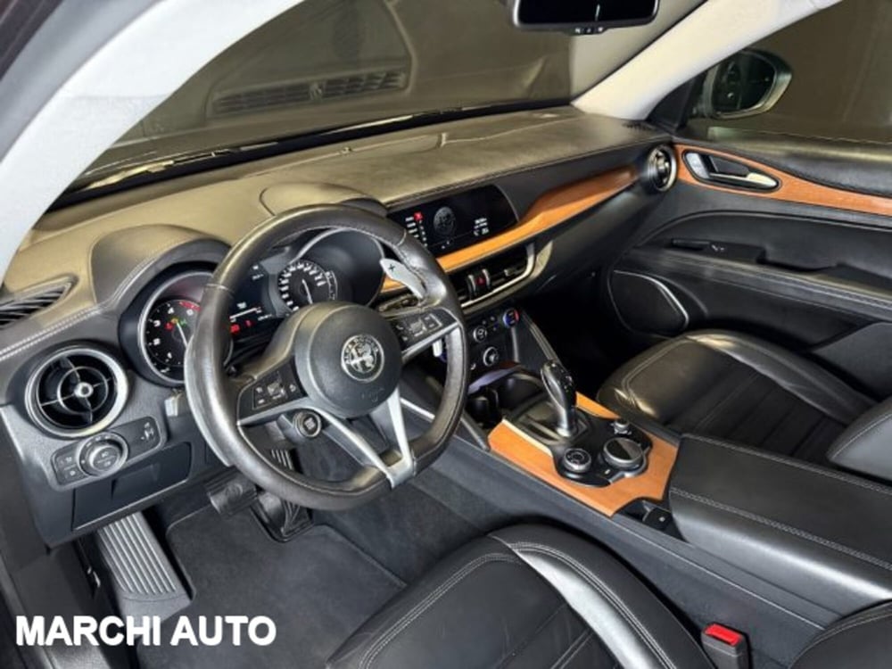 Alfa Romeo Stelvio usata a Perugia (10)