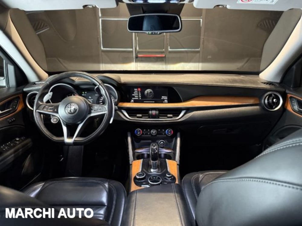 Alfa Romeo Stelvio usata a Perugia (15)
